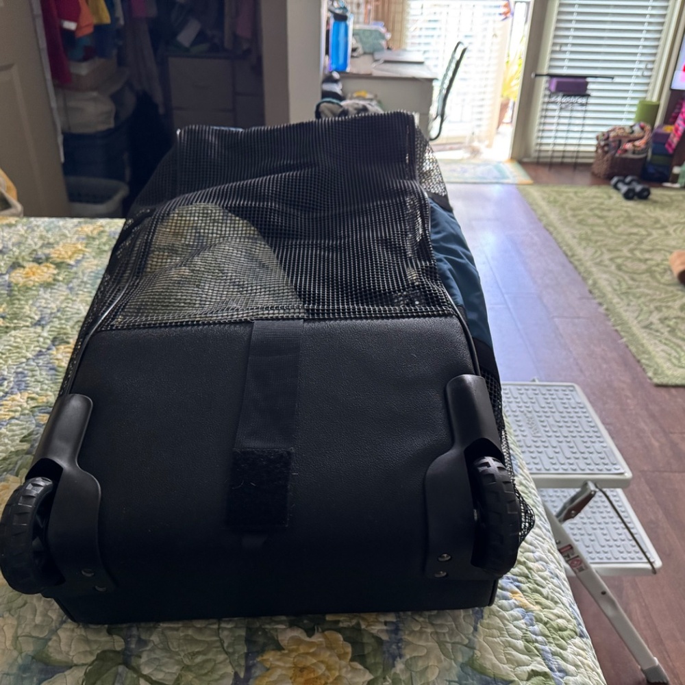 ScubaPro Mesh Roller Bag - Picture 5 of 7